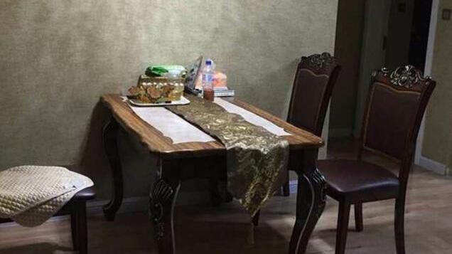 每天下班回到家就感觉很压抑！老公说的大气温馨我真的看不到