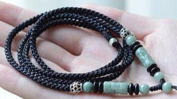 翡翠|翡翠挂绳多是暗色，白色的比较少见，这是为什么呢？