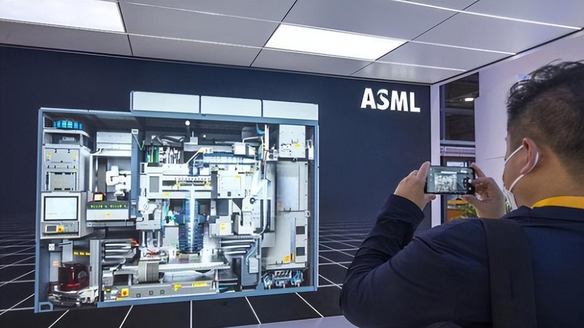 阿斯麦尔|ASML强硬表态，外媒：这相当于是“摊牌”了！