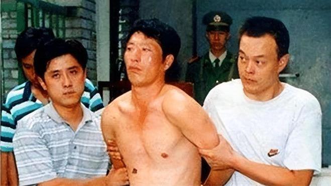 1998年，白宝山被枪决，情人谢宗芬坐牢12年！