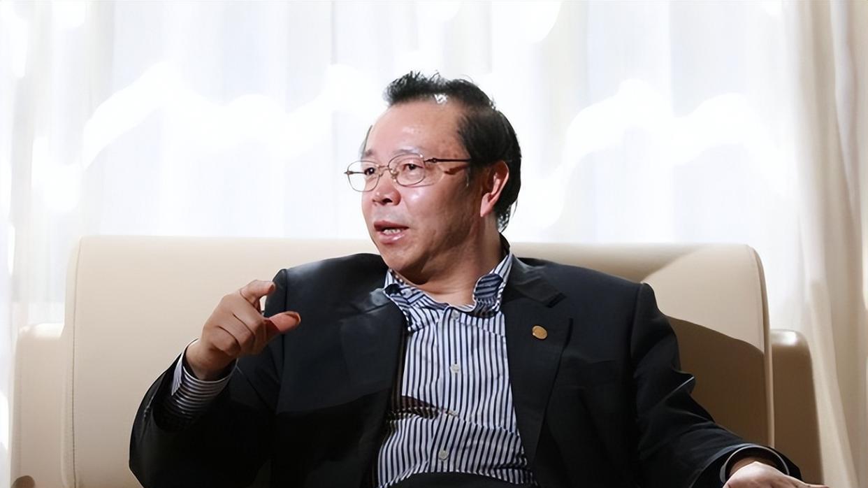赖小民：家藏3吨现金情妇100多个，被捕后称守着钱不敢花