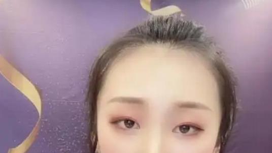 陈萌|陈萌连续晒照，先是婚房又称见油腻反胃，引众人猜测：怀孕的反应