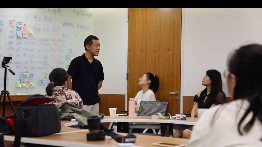 柳智宇|北大天才“还俗僧人”柳智宇：恋爱后，身体好了许多