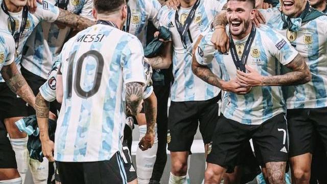 梅西|为什么梅西在阿根廷国家队这么强？