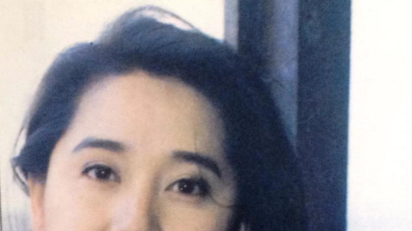 傅娟|1995年，33岁傅娟怀孕7个月，才和恋爱10年的欧阳龙举行婚礼