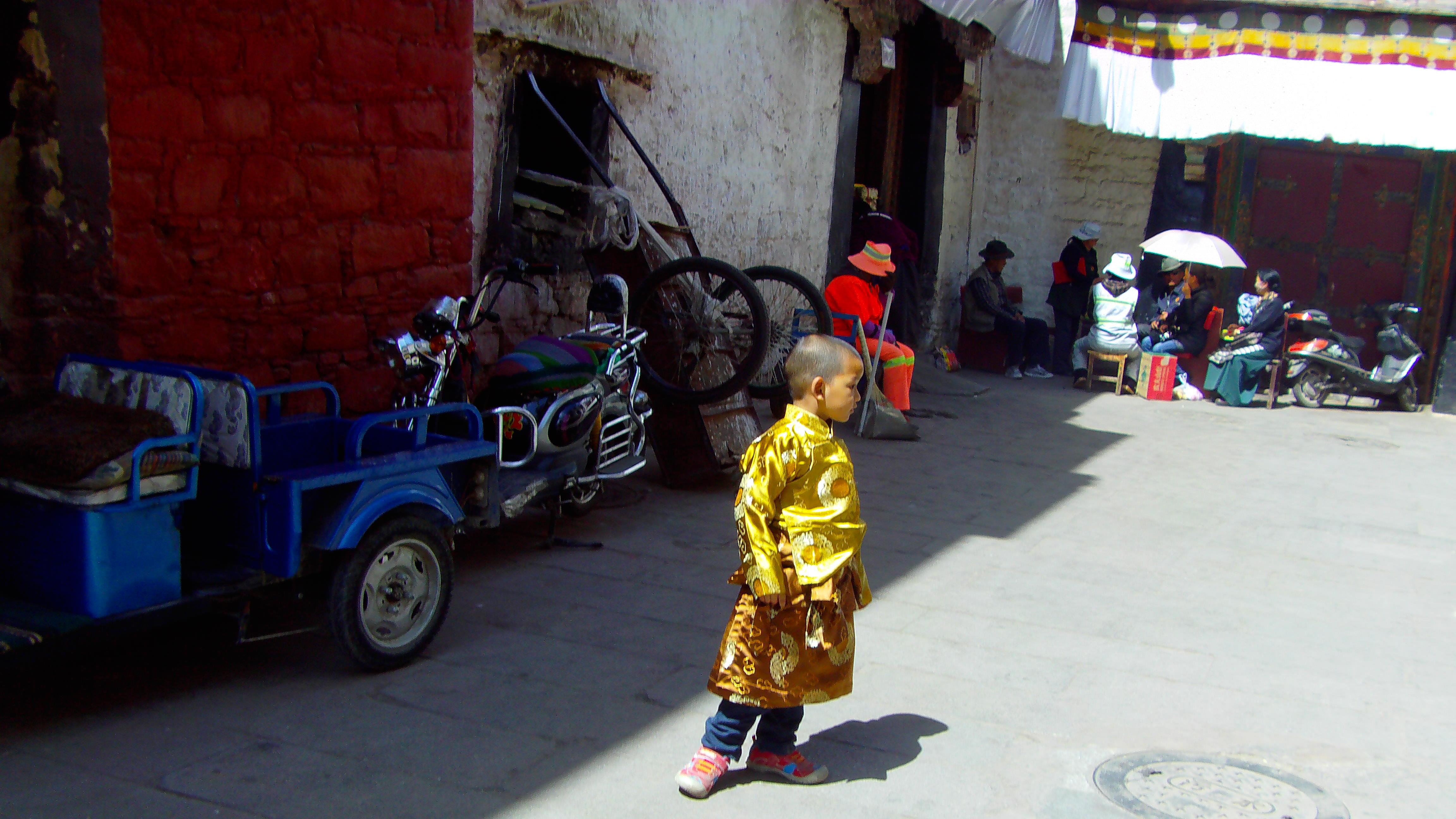 布达拉宫|走进西藏，游走在佛光同尘的拉萨城（三）八廓街篇