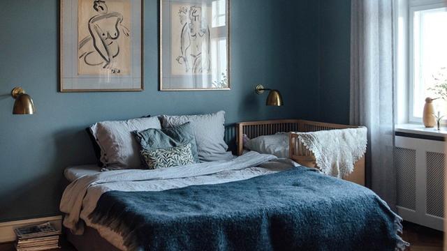 没有床头板的裸床，够简约有格调，也可以舒舒服服睡个好觉！