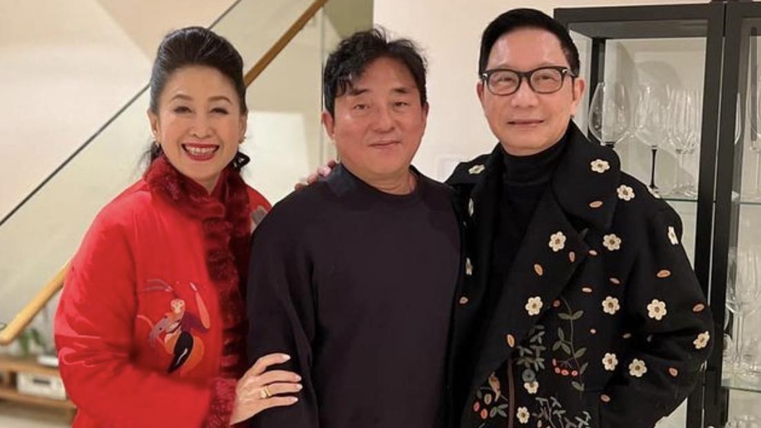 吕方|吕方邀友人到家中做客，亲自下厨一展厨艺，豪宅带花园月租10万起