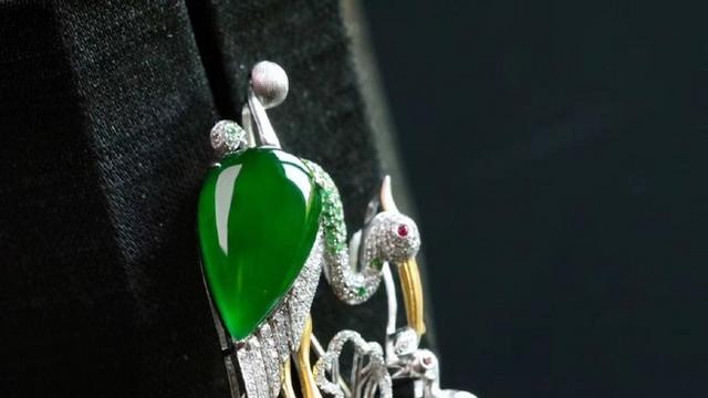 翡翠|惊！能鸣善舞的仙鹤在翡翠中竟有如此美好的寓意！