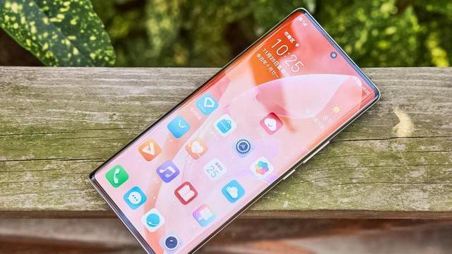 京东|荣耀60和荣耀70哪个好？不清楚这三点本质区别的人，可能都买错了