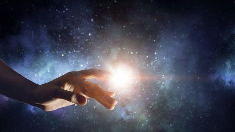 宇宙大爆炸只是一场“游戏”罢了，“光”才是宇宙的起源？