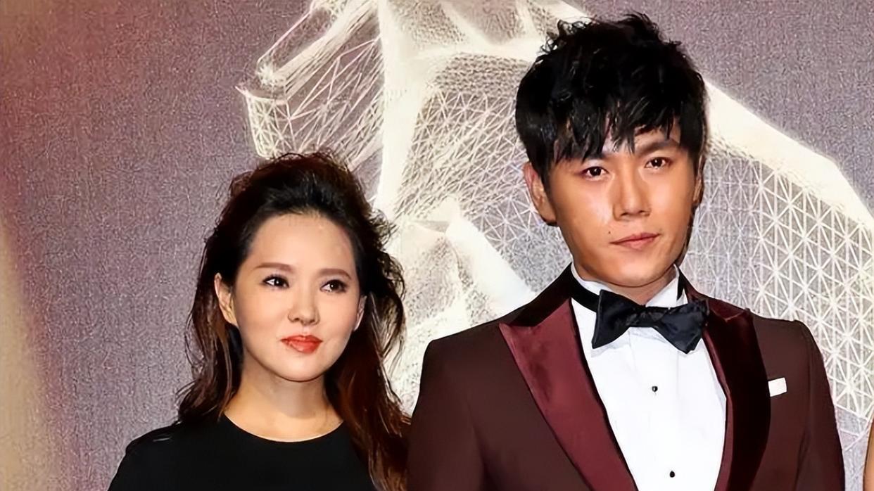 李佳航|曝李佳航补办婚礼，何炅主持杨紫《爱情公寓》压场，28名明星祝福