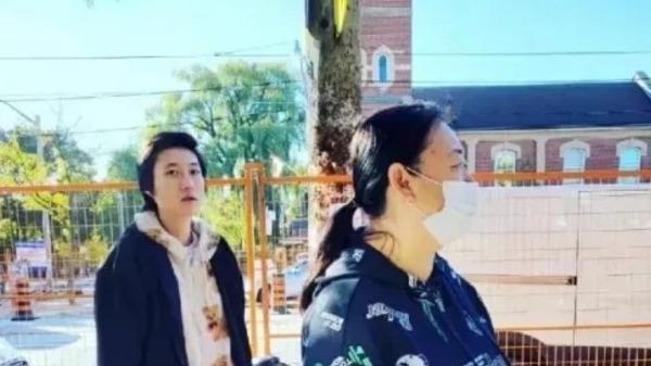 预告片|港媒曝成龙女儿流落街头，妻子Andi发声回应：我们的生活美满幸福