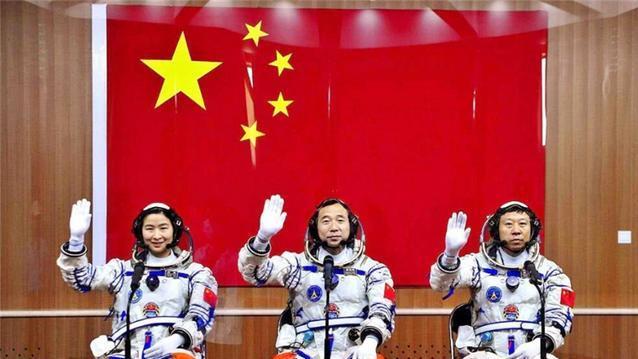 我国首位女航天员刘洋，为何不再上太空了？现在怎么样了？