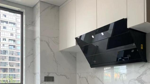 装修界“后起之秀”岩板，值不值得投入？来听听大实话