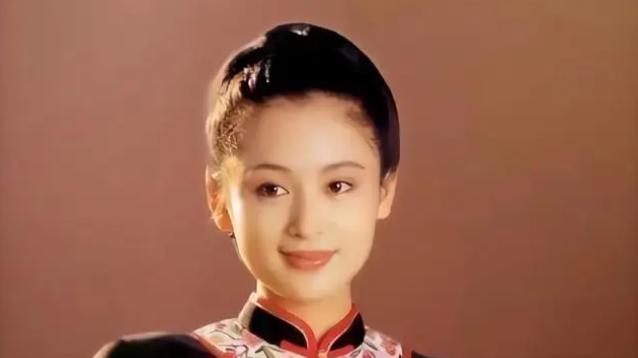 娱乐圈|母亲都是高颜值，孩子却各有丑法，“大陆第一美女”基因也救不了