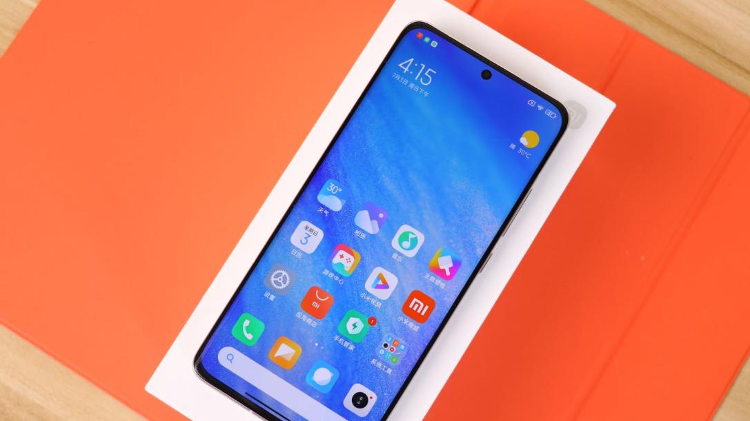 小米科技|为什么小米12S发布仅两个月就降价了？三个原因看破且说破