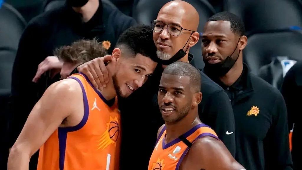 克里斯·保罗|有点离谱！侃爷隔空发炮，保罗曾与卡戴珊私会？他一夜成布克连襟