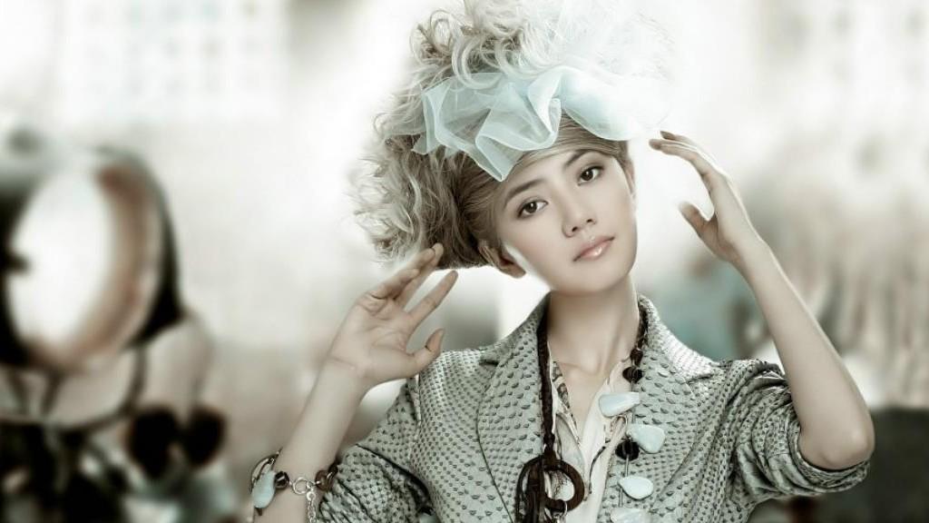 夏雨|与夏雨闹“七年之痒”的高圆圆，如今怎么样了？