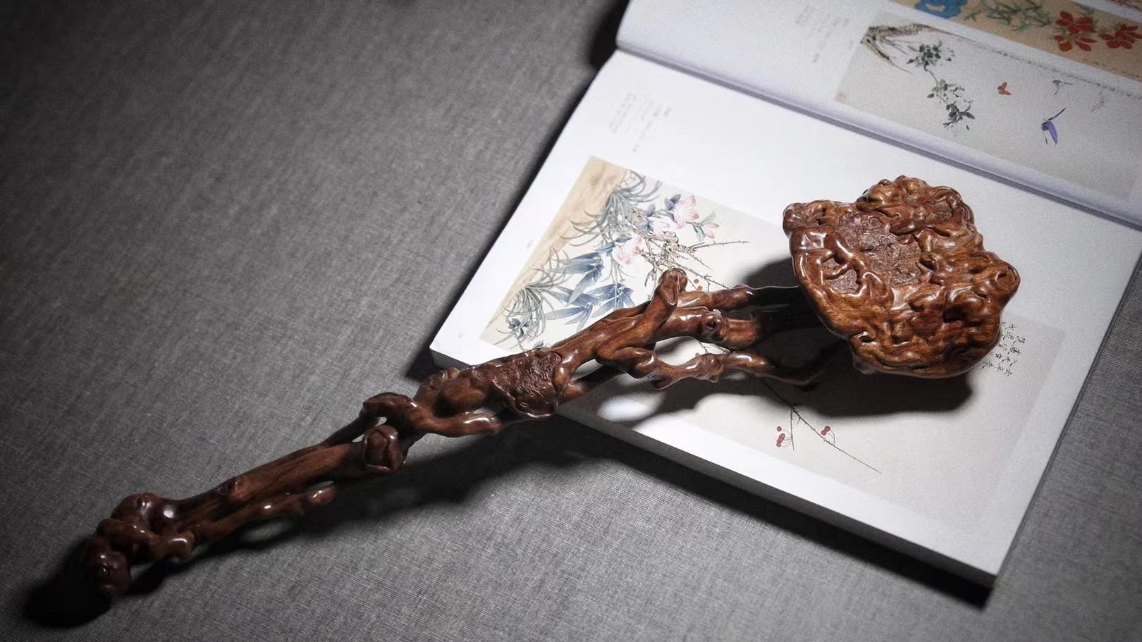 海南黄花梨|文玩雅藏，海南黄花梨，灵芝如意