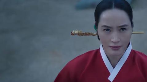 林志玲|最火韩剧《王后伞下》这个王后太个性了，竟敢挑战婆婆的权威