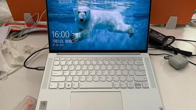 华为|联想YOGAPro14s和华为MateBookXPro，哪款更适合大学女生用？