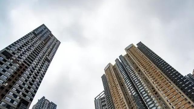 契税|父母把房子送给孩子，不如直接“卖”给孩子？看完你就懂了