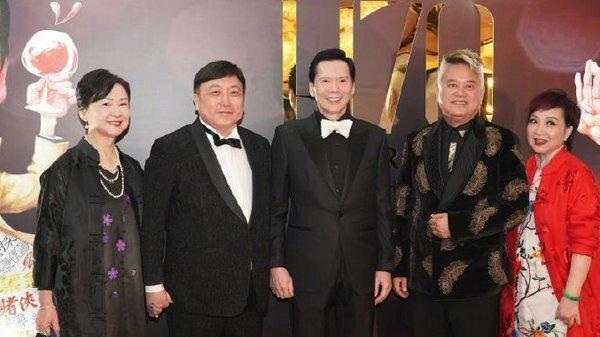 向华强|向华强70大寿众星云集：12位影帝齐聚，3位实力派影帝缺席！