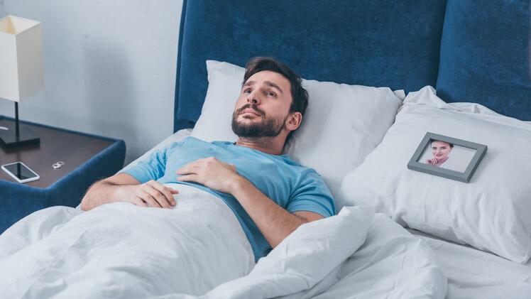 乳胶枕含有毒物质，不仅危害人体还会致癌？一个试验告诉你真相