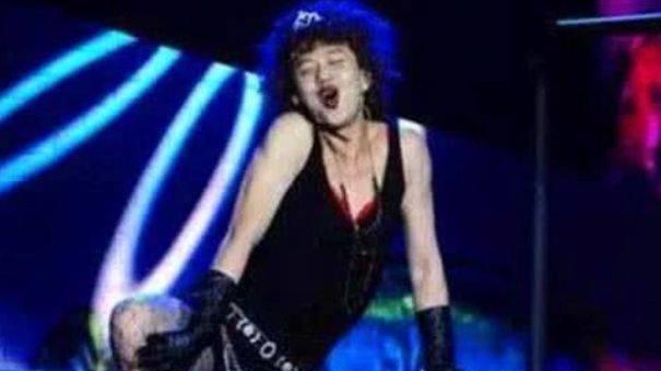 邓超|明星最想删除的照片：单手抓果子狸的张国荣，穿网状黑色袜的邓超