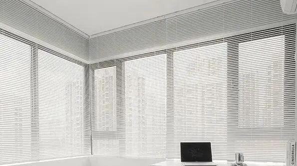 卧室小，我会这样安排床和衣柜，让木工无缝衔接打一起，实用性强