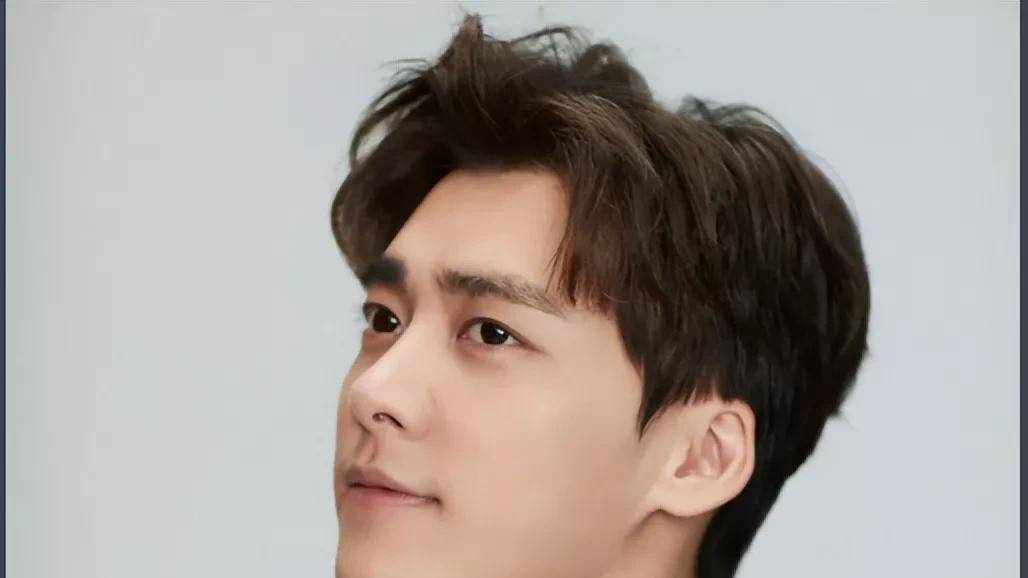 李易峰|李易峰肯定不是这次事件的终点，一条“有商品，有中介”的灰色产业链必将被挖出