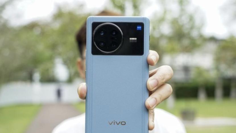 苹果|2022年最值得买的4部旗舰手机，好看配置强，轻松用三五年不卡顿