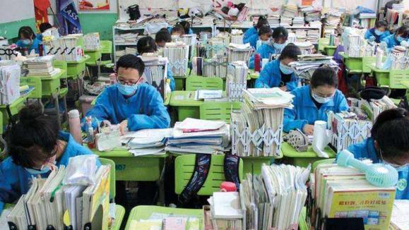 考试|高考为什么指定2B铅笔涂卡？当你看了其中的门道后，你就明白了