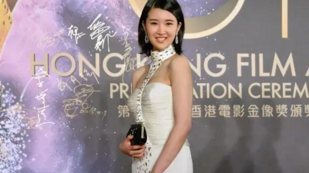 奚望|青年演员奚望，1992年10月出生，母亲是著名演员茹萍