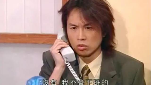 完美世界|“神仙工位”走红，办公桌旁边就是床，过来人：真以为是体谅你？