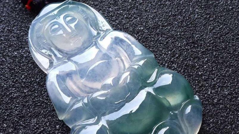 翡翠|想要在翡翠市场上捡漏，那么在捡漏以前，这两点不妨多考虑一下