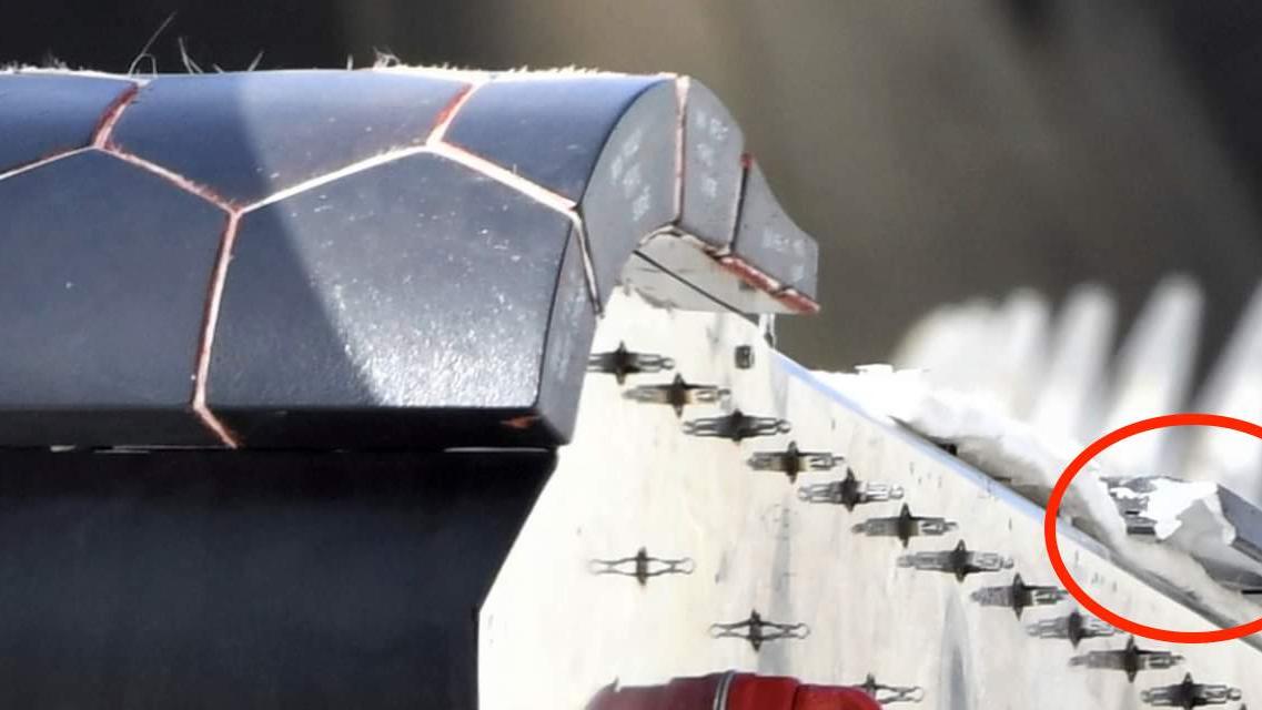 星舰黑化，不锈钢火箭身穿铠甲，打“发泡胶”贴隔热瓦，靠谱吗？