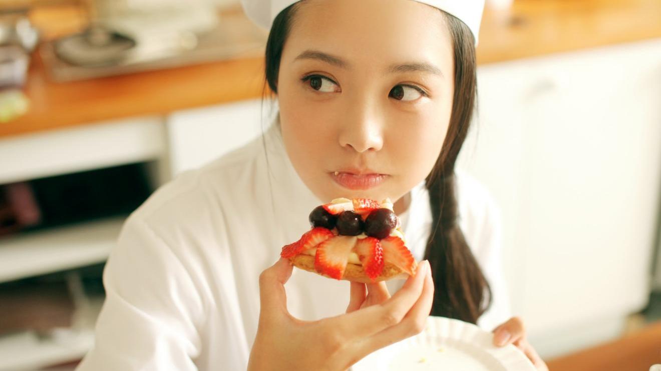 |如果你的能力不强，那就在工作上让别人看到你才华。