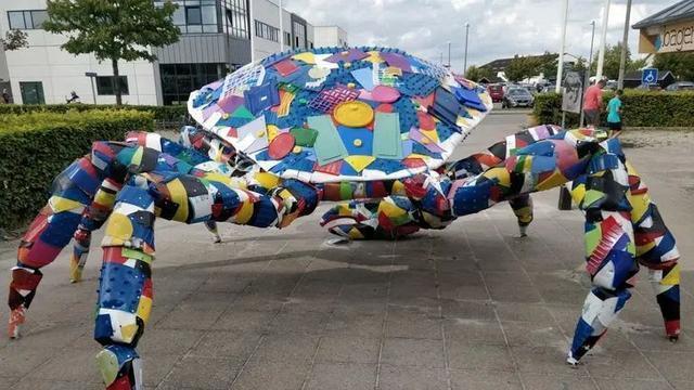 国外14个脑洞大开的奇葩设计，最后那个餐桌居然是楼梯口？