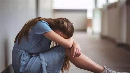 案例回顾：浙江18岁少女被邻居强暴后报警，结果自己也进监狱