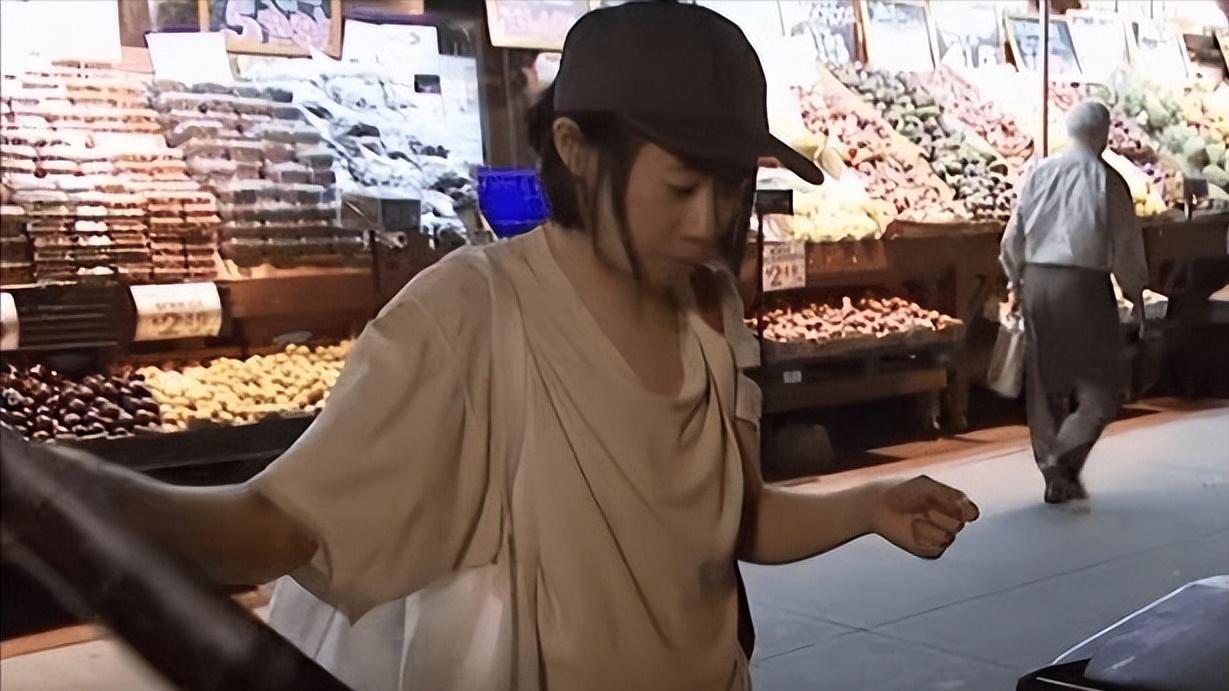 90后女孩的“省钱经”火了：卫生间无手纸，一件衣服穿20天