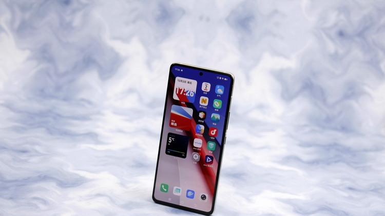 iqoo|双芯合璧、剑指性能巅峰：iQOO 11首发评测