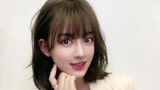 彩妆品牌 日常发型当中你最喜欢哪种呢？