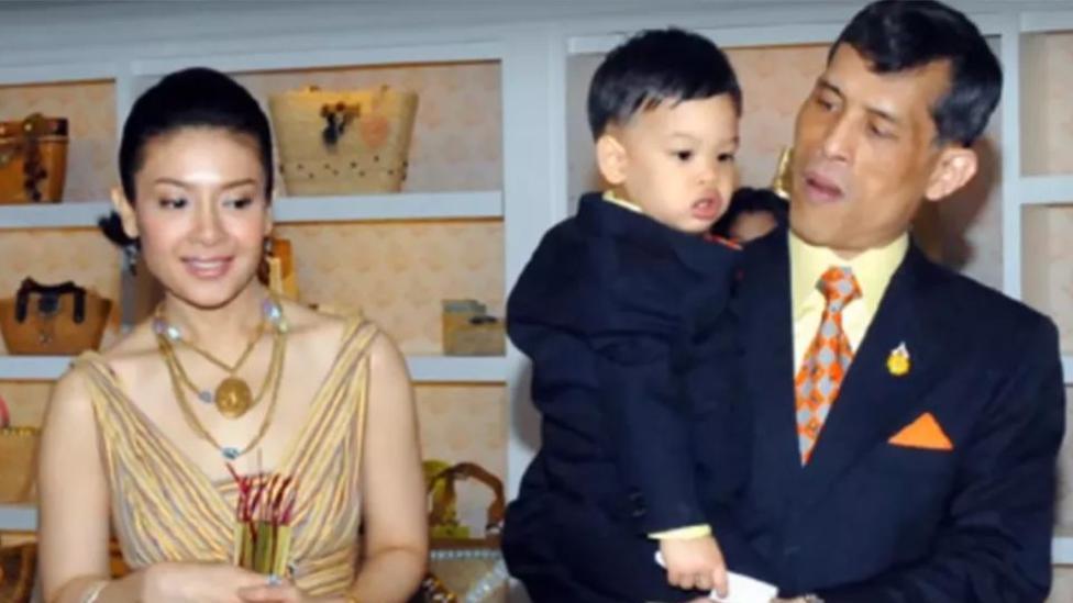 西拉米|提帮功不愿放弃迎接母妃，发自内心渴望团圆，怀念西拉米晒合影照