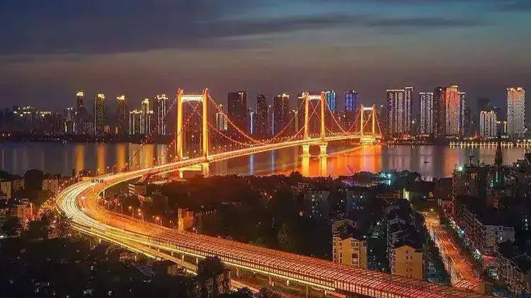 武汉|为什么那么多人吐槽武汉工资低？