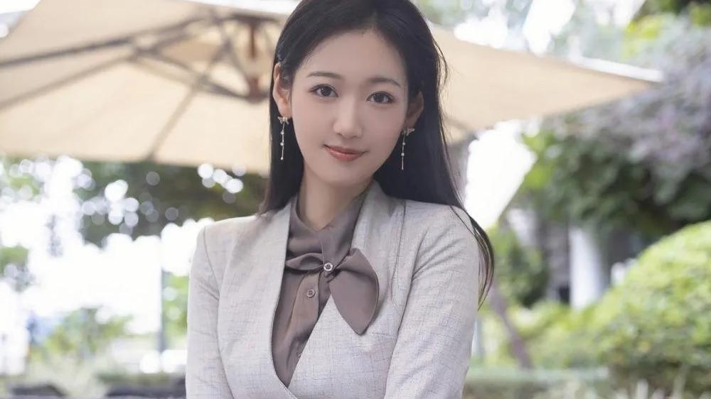 生肖|对于职场女性来说，没有人会不爱套装的穿搭