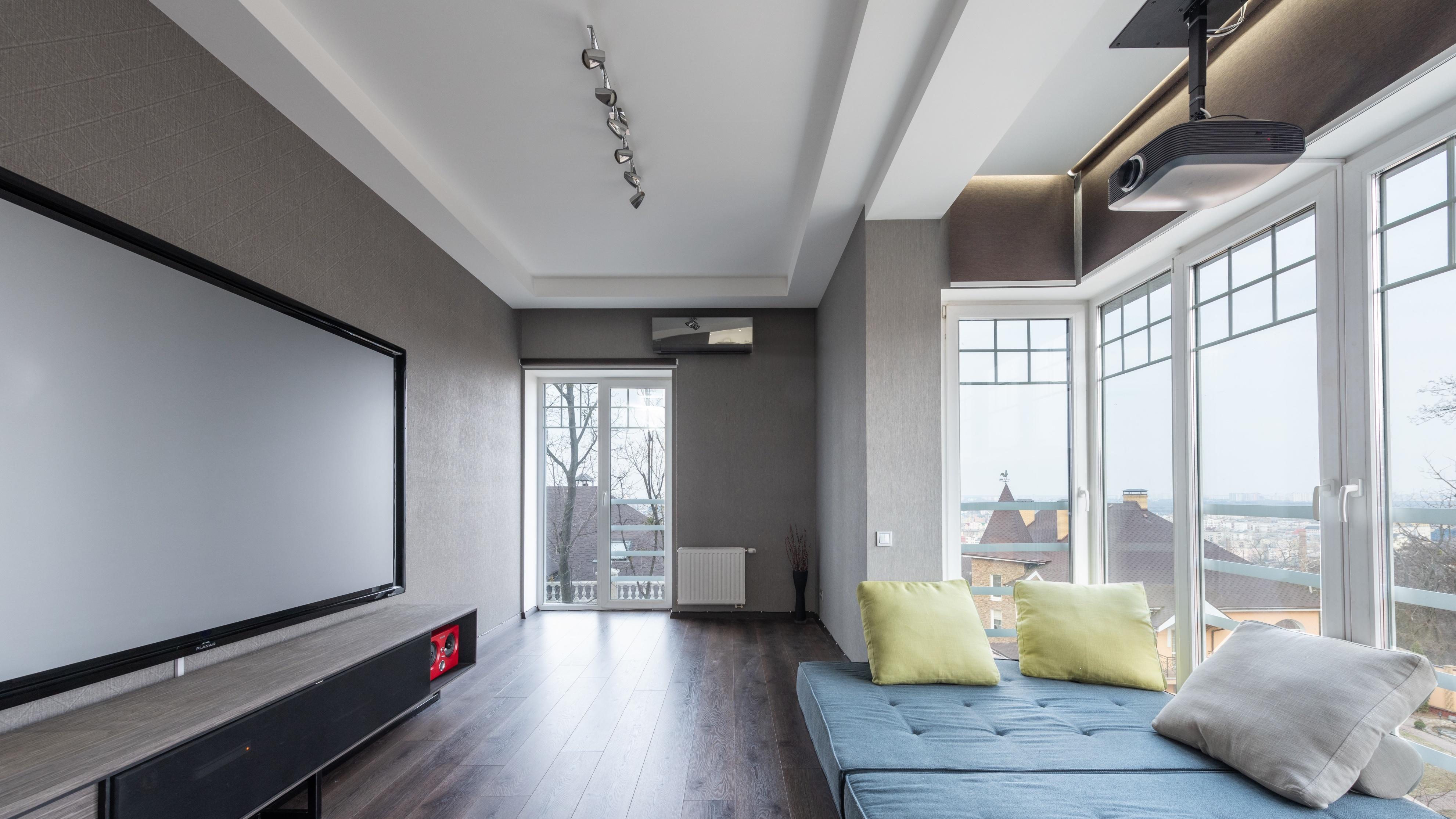 投影仪|投影仪的价格为啥差距那么大？家用投影仪哪些值得买？