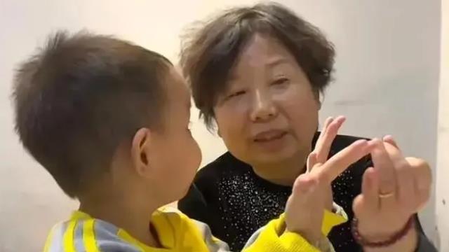 |直播间杜新枝证明自己清白，却受到柴桑大姐怒怼，云昊发声力挺