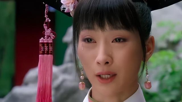 安陵容|《甄嬛传》：安比槐送安陵容入宫选秀，背后藏着对女儿最狠的算计